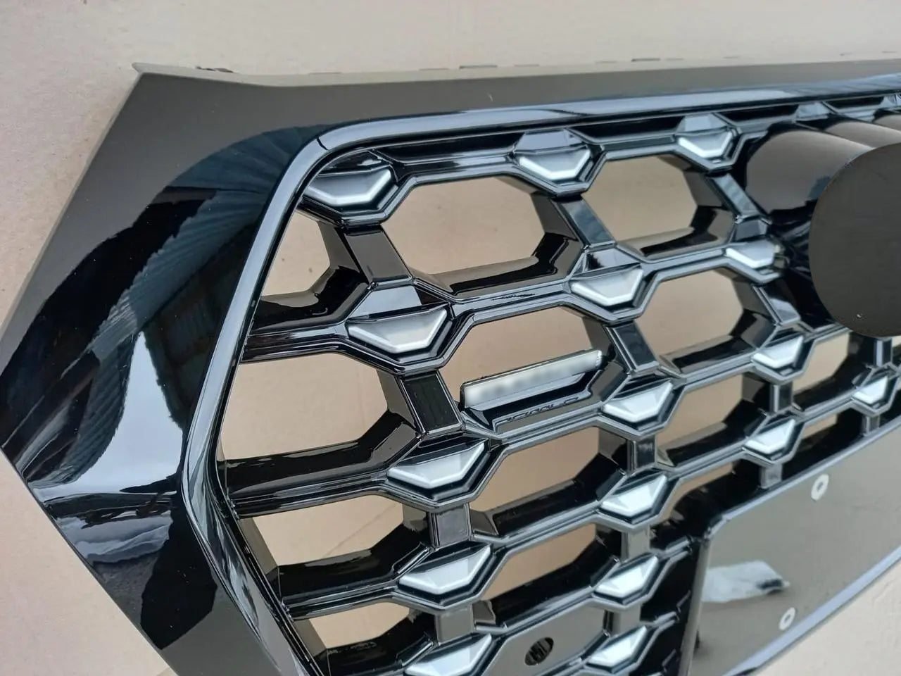 Chrome Body Bumper Grille Fit for AD Q5 RSQ5 2018 2019 2020 Star Style Bumper Grille