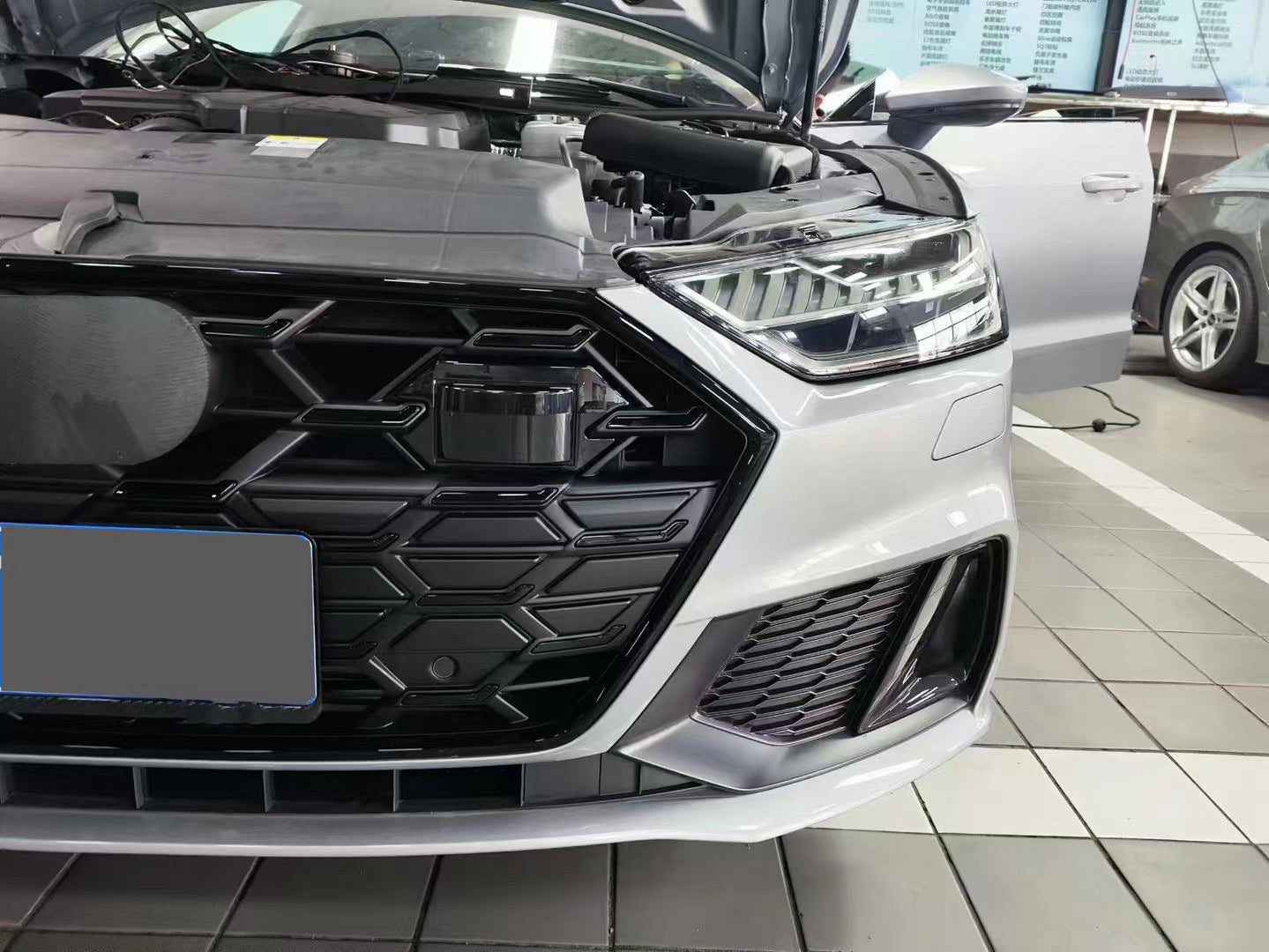 2022 S7 chrome bumper grille
2021 A7L bumper grille
2023 S7 chrome bumper grille
2020 A7L bumper grille
2019 A7 chrome bumper grille
2024 A7L chrome bumper grille