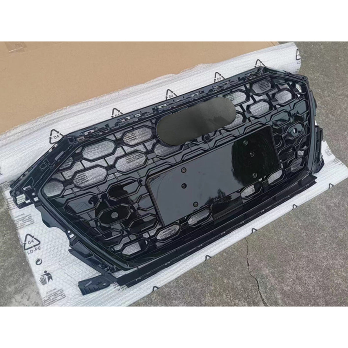 RS3 Style Black Honeycomb Front bumper Grille Fit for A3 S3 2021-2023