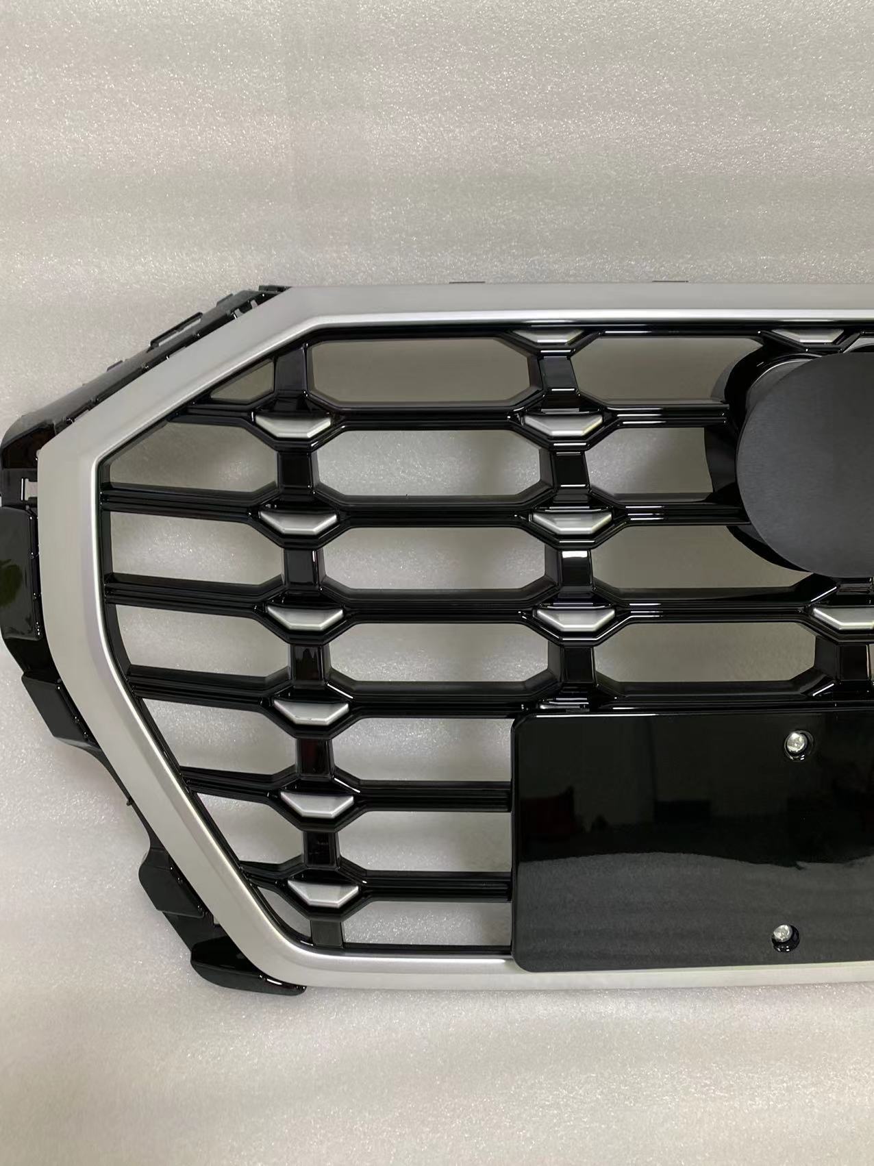 2019 Q3 front bumper grille
2020 RSQ3 honeycomb bumper grille
2021 Q3 mesh bumper grille
2022 RSQ3 sporty bumper grille
2023 Q3 black bumper grille