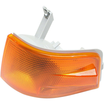 Turn Signal Light For 96-2003 Volvo VN Plastic Lens Driver Side